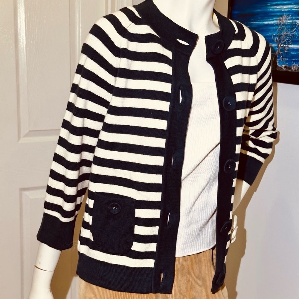 Adorable Vintage L.L. Bean Striped Sweater Navy and White, size Small so cute!